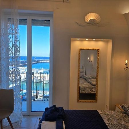 Capri Aquarium Family - Vacation Home Экстерьер фото