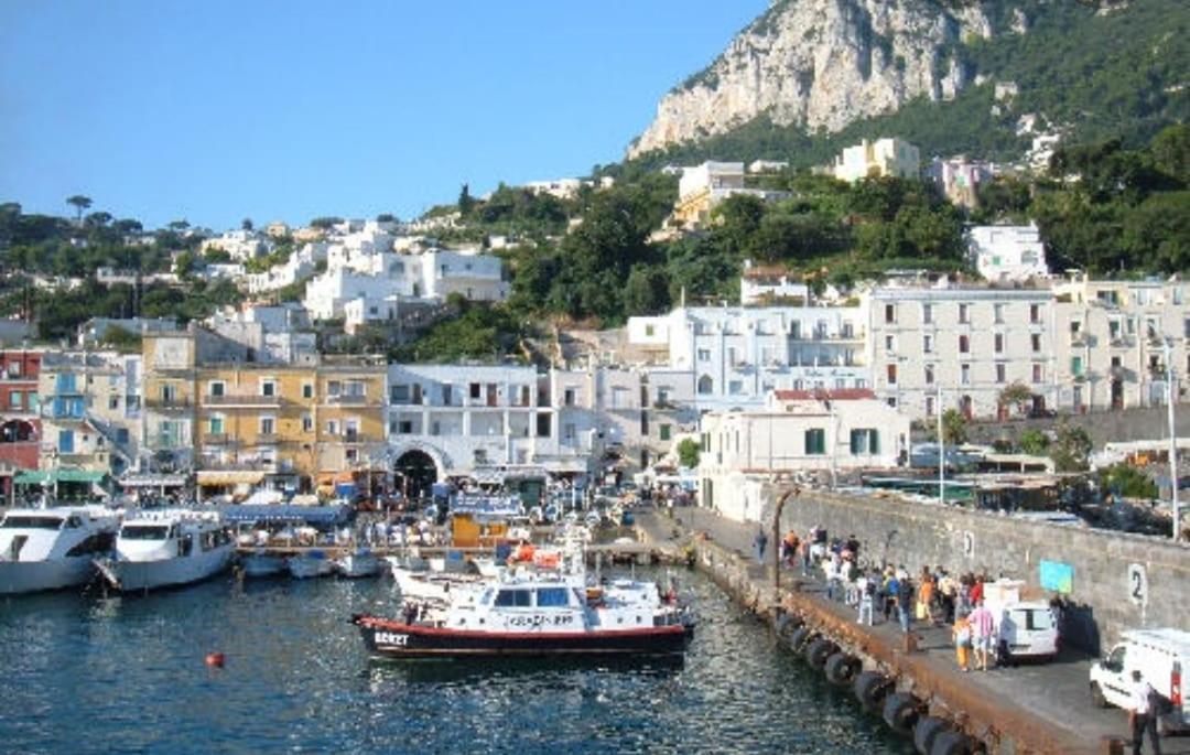 Capri Aquarium Family - Vacation Home Экстерьер фото