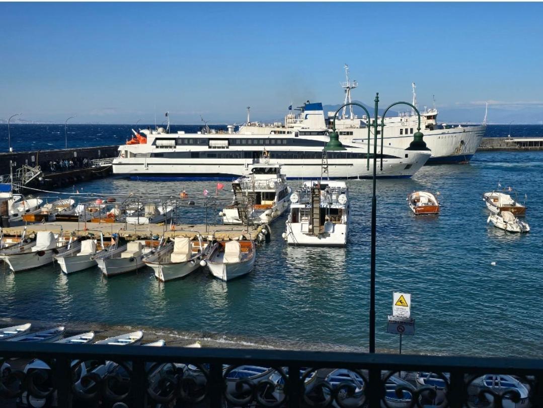 Capri Aquarium Family - Vacation Home Экстерьер фото